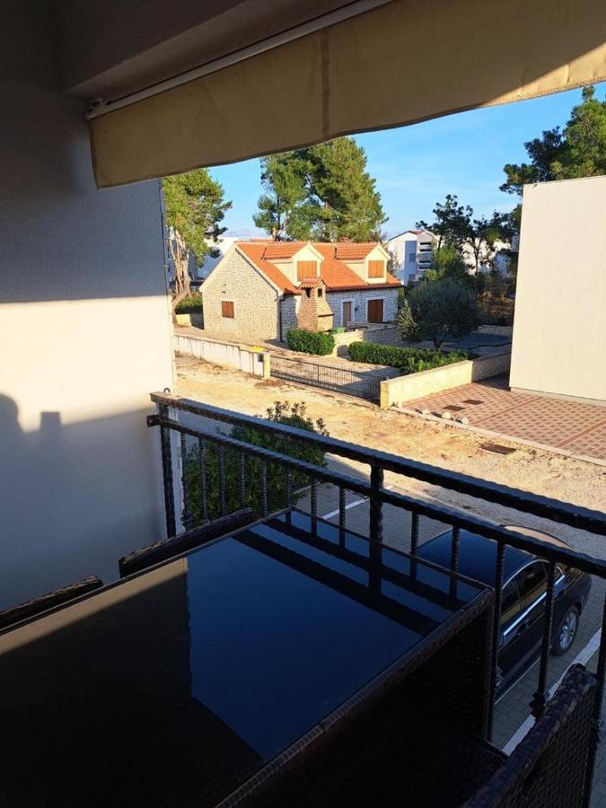 Apartman Lozancic Vir Exterior foto